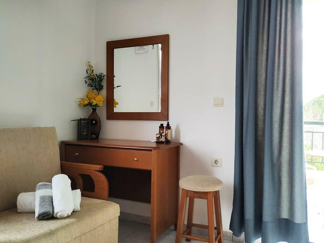 Marmaron Rooms Agiokampos  Dış mekan fotoğraf
