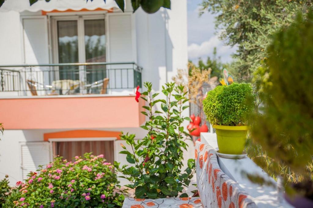 Marmaron Rooms Agiokampos  Dış mekan fotoğraf